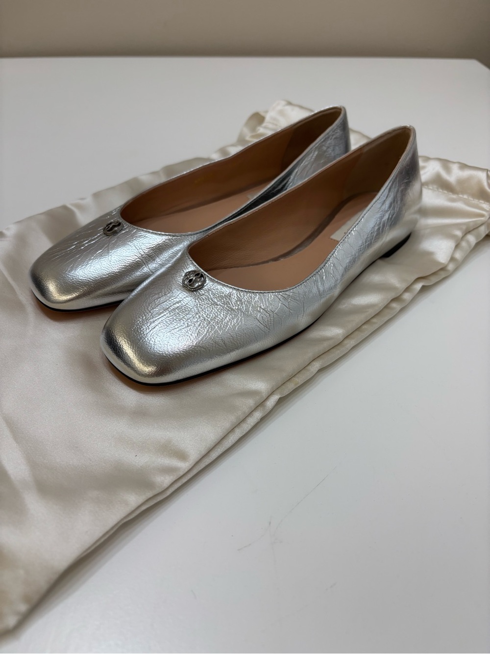 🤍 Bally Silver Metallic Leather Ballet Flats 🤍